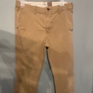 Hollister Slim Straight Chino 31x30